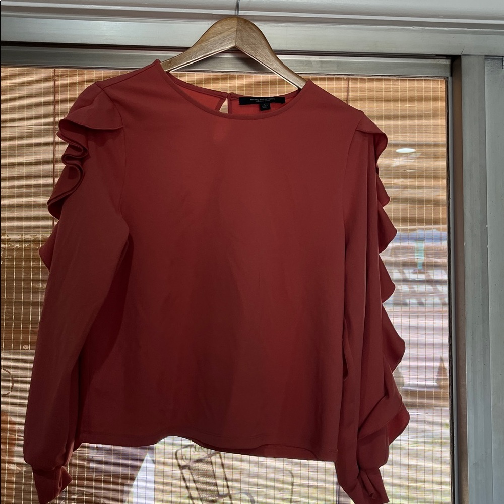 Ruffled Long Sleeve Blouse in Rust preowned